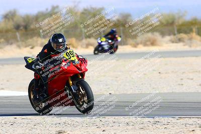 media/Jan-16-2022-CVMA (Sun) [[7f3d92989d]]/Race 3 Amateur Supersport Middleweight/